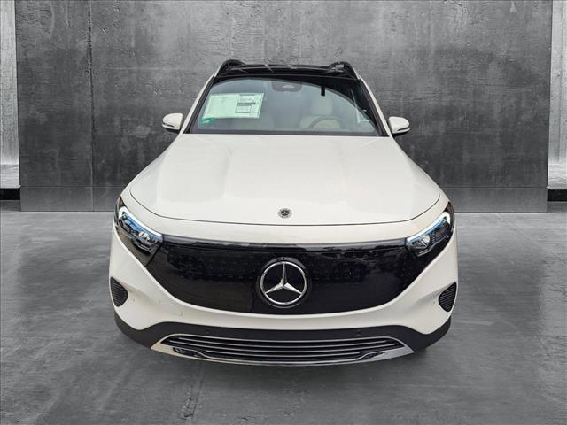 new 2024 Mercedes-Benz EQB 350 car, priced at $62,285