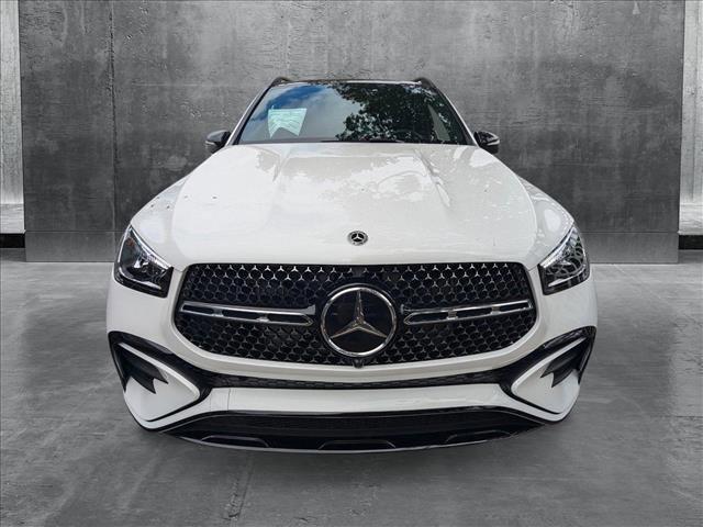 new 2025 Mercedes-Benz GLE 580 car, priced at $98,275