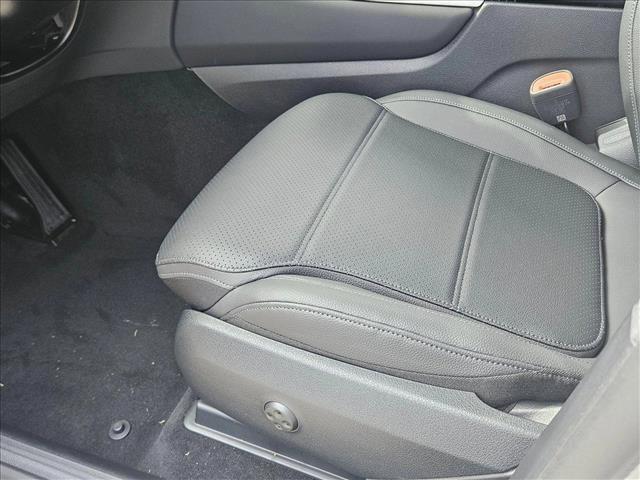 new 2025 Mercedes-Benz GLC 300 car, priced at $54,535