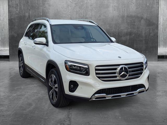 new 2025 Mercedes-Benz GLB 250 car, priced at $47,310