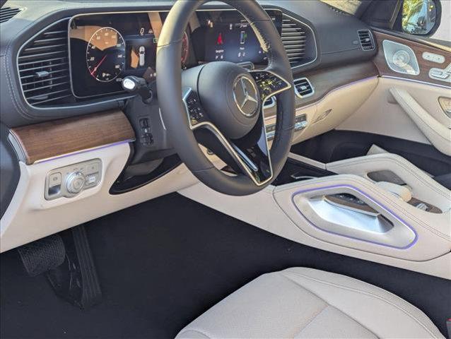 new 2025 Mercedes-Benz GLS 450 car, priced at $92,325