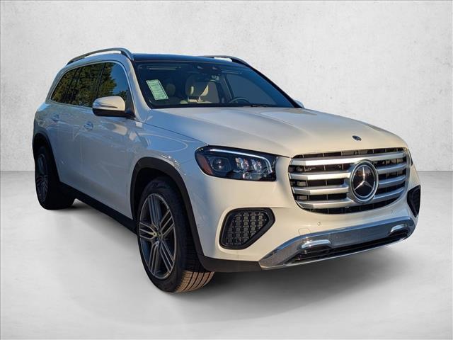 new 2025 Mercedes-Benz GLS 450 car, priced at $92,325