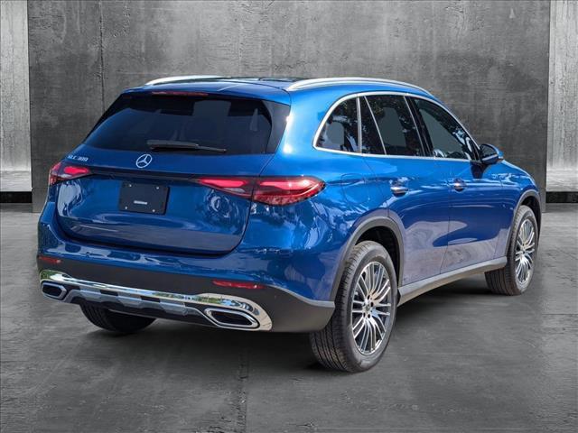 new 2025 Mercedes-Benz GLC 300 car, priced at $53,225