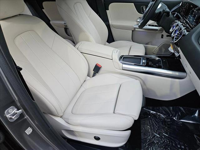 used 2025 Mercedes-Benz GLA 250 car, priced at $38,977
