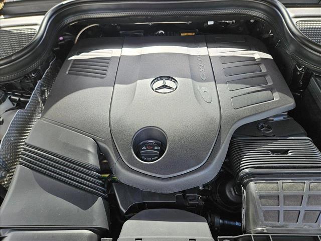 new 2025 Mercedes-Benz GLS 450 car, priced at $95,685