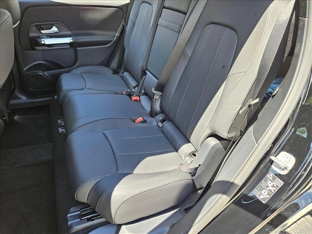 new 2025 Mercedes-Benz GLB 250 car, priced at $47,280