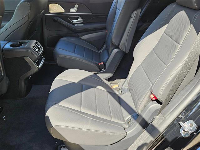 new 2025 Mercedes-Benz GLS 450 car, priced at $92,595