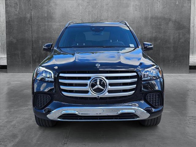 new 2025 Mercedes-Benz GLS 450 car, priced at $92,595