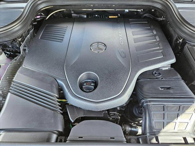 new 2025 Mercedes-Benz GLS 450 car, priced at $92,595