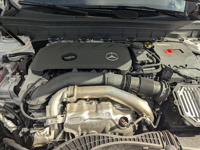 new 2025 Mercedes-Benz GLB 250 car, priced at $51,975