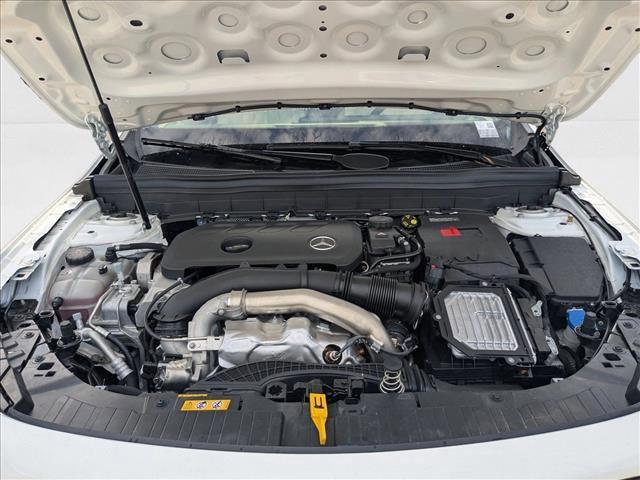 new 2026 Mercedes-Benz GLB 250 car, priced at $47,375