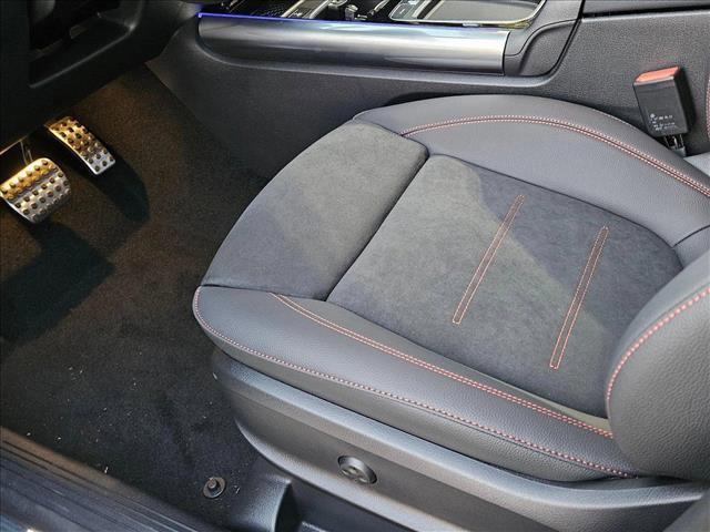 new 2025 Mercedes-Benz GLA 250 car, priced at $51,935