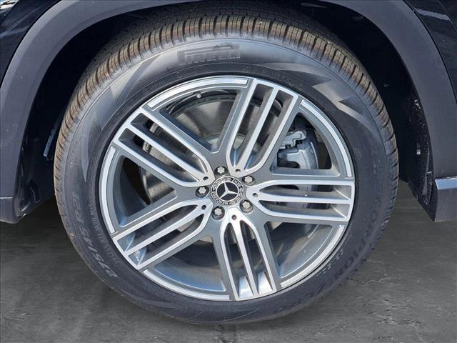 new 2025 Mercedes-Benz GLS 450 car, priced at $92,275