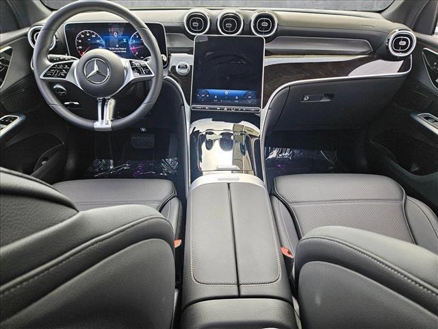 new 2025 Mercedes-Benz GLC 300 car, priced at $52,700
