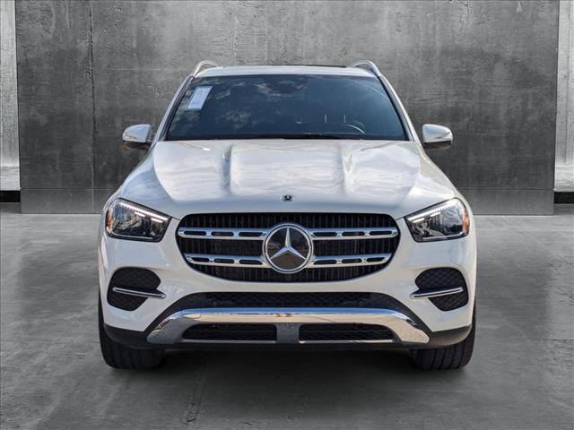 new 2025 Mercedes-Benz GLE 450 car, priced at $76,495