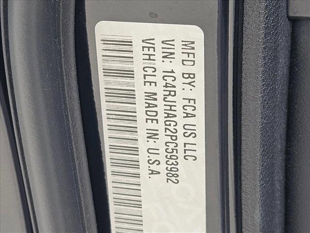used 2023 Jeep Grand Cherokee car, priced at $27,495
