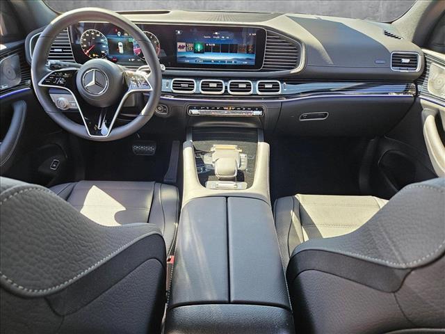 new 2025 Mercedes-Benz GLE 580 car, priced at $102,180