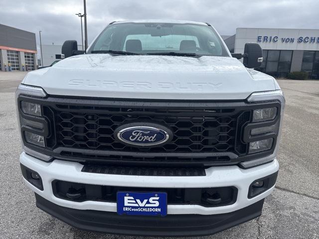 new 2025 Ford F-350 car, priced at $54,465