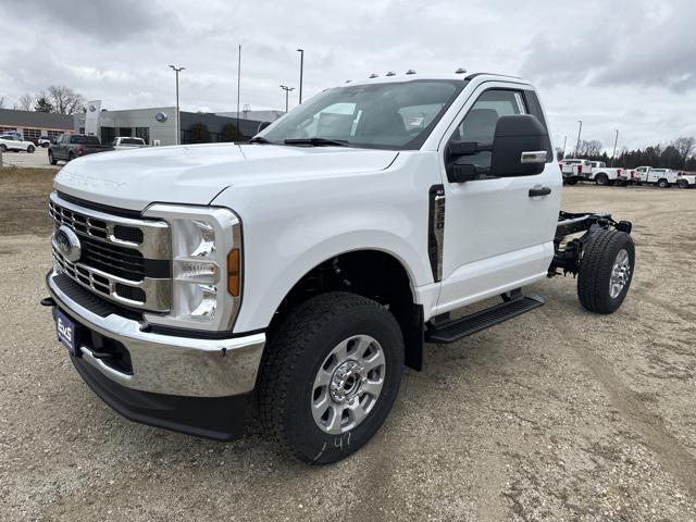 new 2024 Ford F-350 car, priced at $54,335