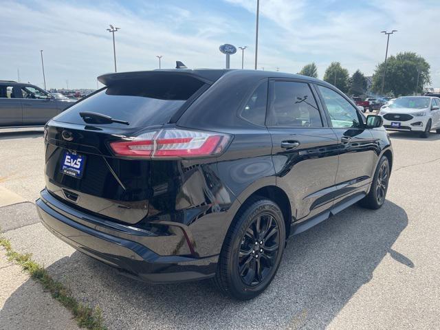 new 2024 Ford Edge car, priced at $30,459