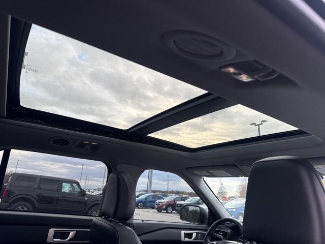 used 2023 Ford Explorer car, priced at $34,615