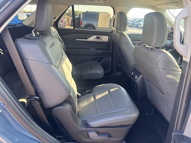 new 2025 Ford Explorer car, priced at $47,283