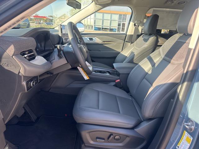 new 2025 Ford Explorer car, priced at $47,283