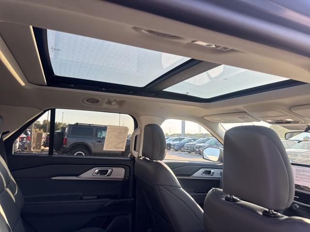 new 2025 Ford Explorer car, priced at $47,283