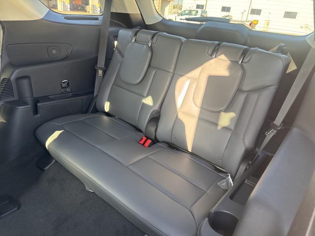 new 2025 Ford Explorer car, priced at $47,283