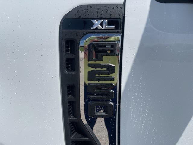 new 2025 Ford F-250 car, priced at $60,075