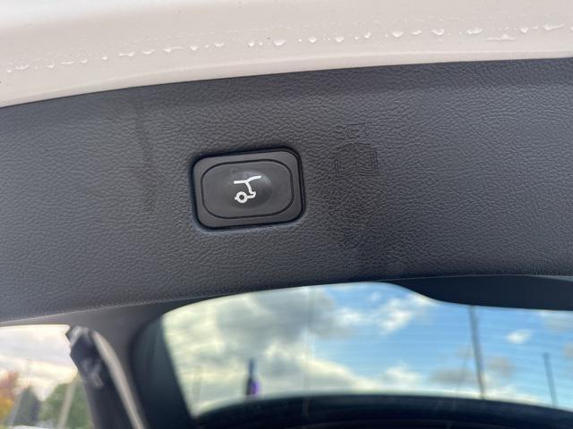 used 2022 Ford Edge car, priced at $28,130