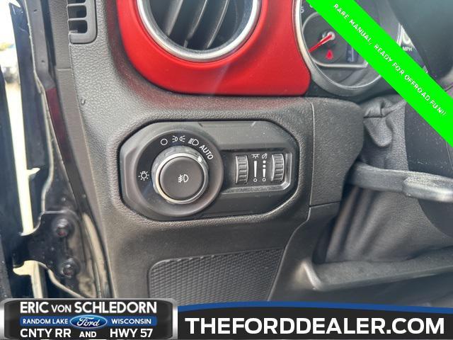 used 2019 Jeep Wrangler Unlimited car, priced at $32,994