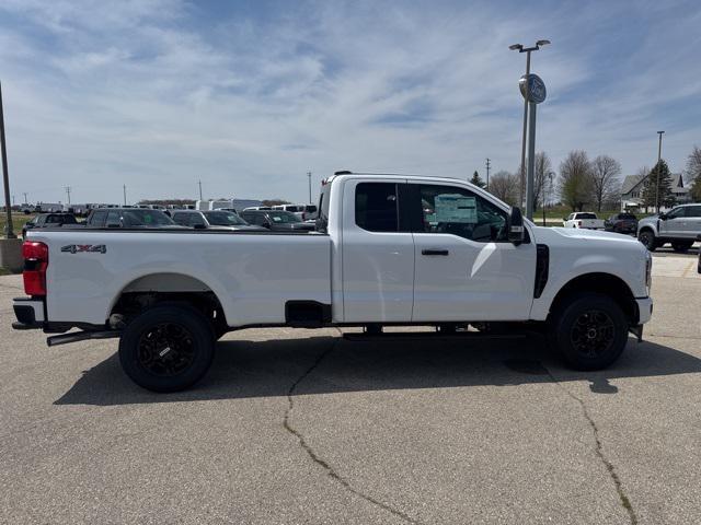 new 2025 Ford F-350 car, priced at $56,282