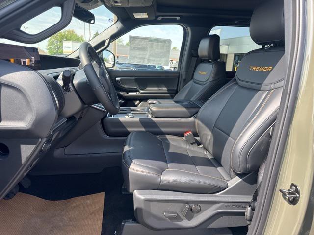 new 2025 Ford Expedition car, priced at $86,360