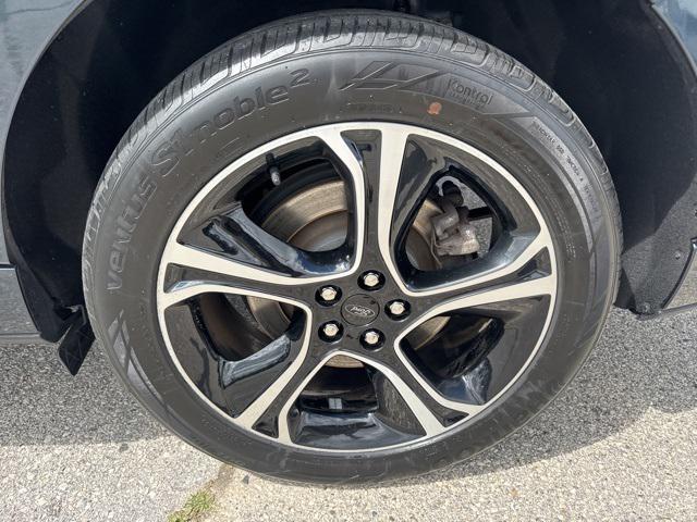 used 2024 Ford Edge car, priced at $35,248