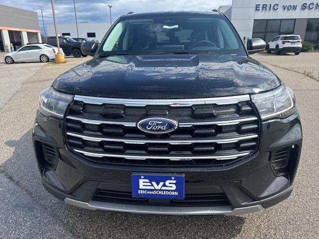 new 2025 Ford Explorer car, priced at $40,739