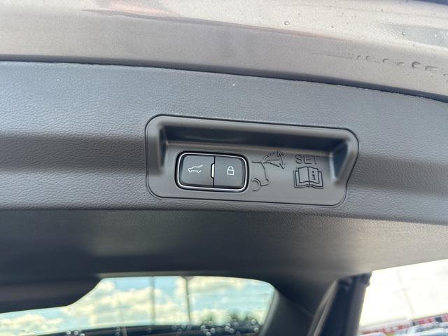new 2025 Ford Explorer car, priced at $57,954