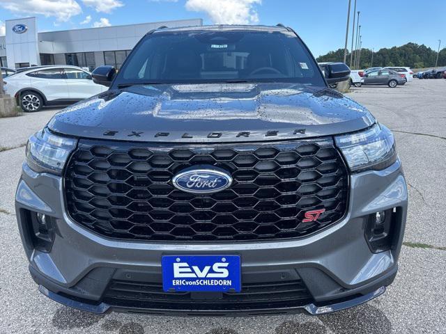 new 2025 Ford Explorer car, priced at $57,954