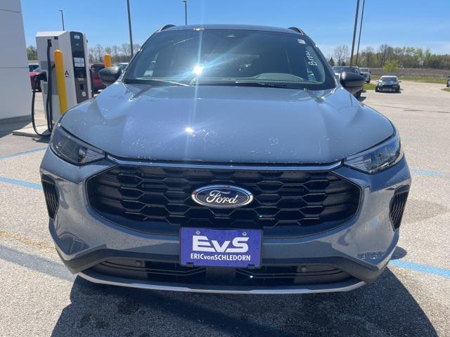 new 2025 Ford Escape car, priced at $31,042