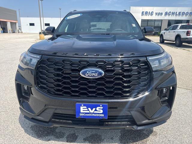 new 2025 Ford Explorer car, priced at $49,372