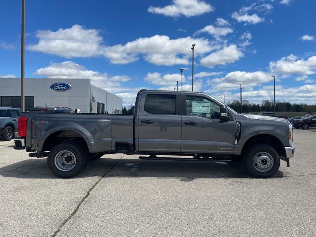 new 2024 Ford F-350 car, priced at $70,470