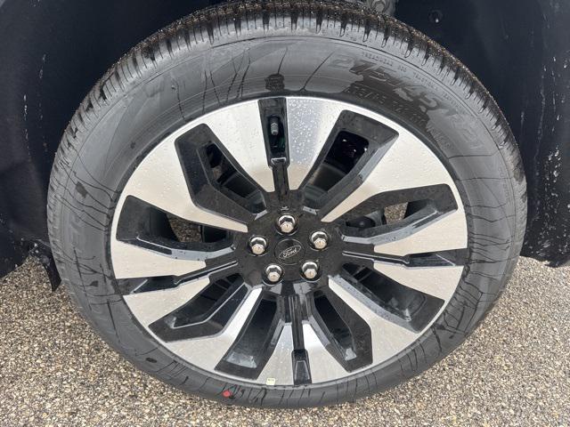 new 2025 Ford Explorer car, priced at $56,752