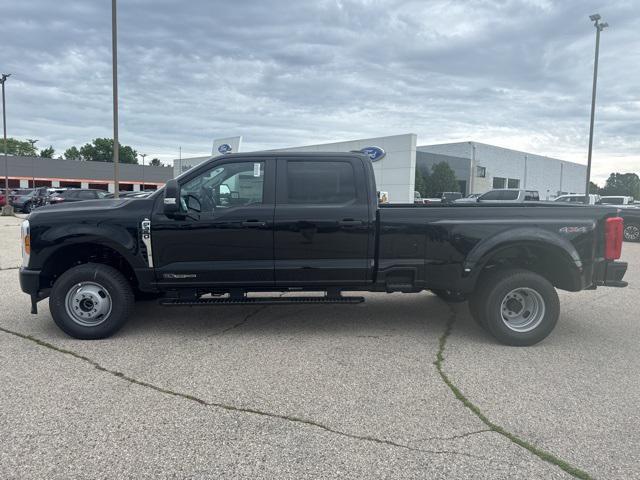 new 2025 Ford F-350 car, priced at $67,385