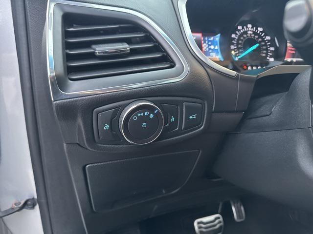 used 2018 Ford Edge car, priced at $21,487