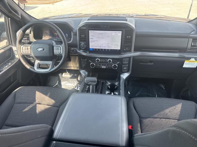 new 2025 Ford F-150 car, priced at $53,338