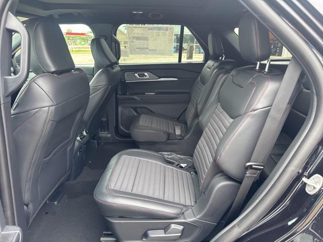 new 2025 Ford Explorer car, priced at $46,901