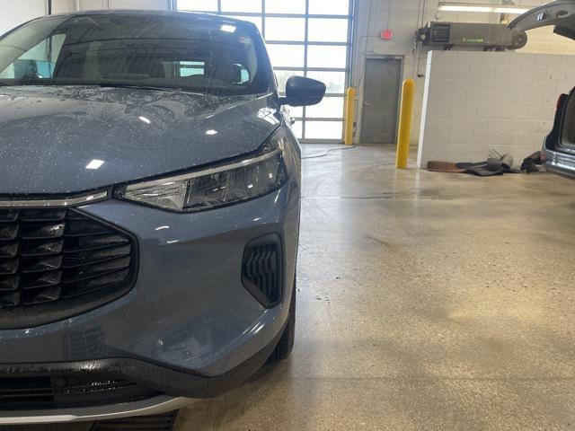 new 2025 Ford Escape car, priced at $25,245