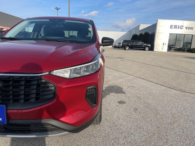 new 2025 Ford Escape car, priced at $32,728