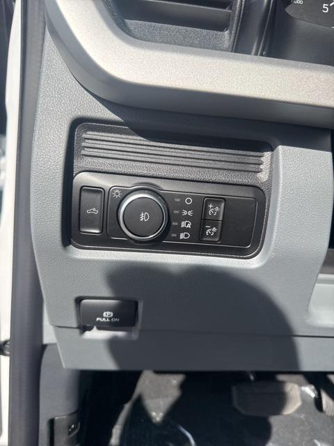 new 2025 Ford F-350 car, priced at $57,429