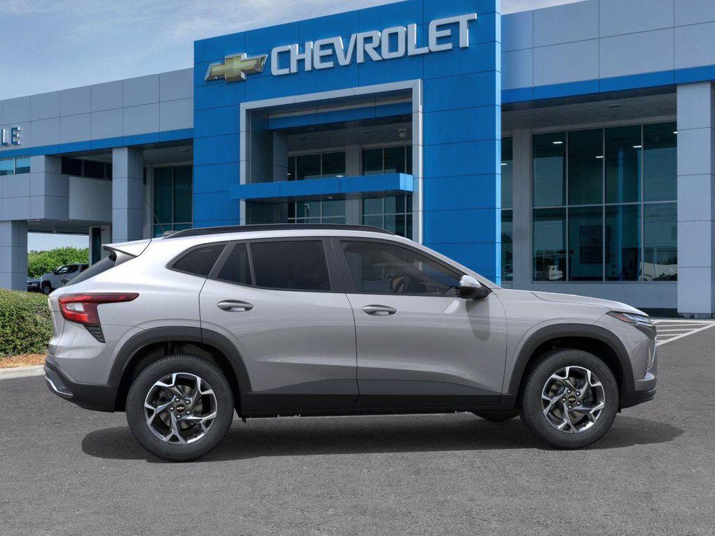 new 2025 Chevrolet Trax car, priced at $23,702